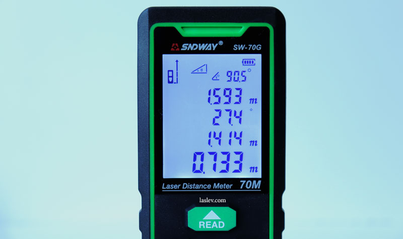 The screen of the SNDWAY SW-70G laser rangefinder shows the calculation of the distance over an obstacle.